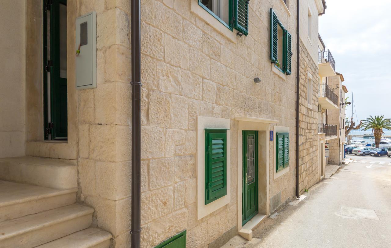 Rustical 2 Appartement Baška Voda Buitenkant foto
